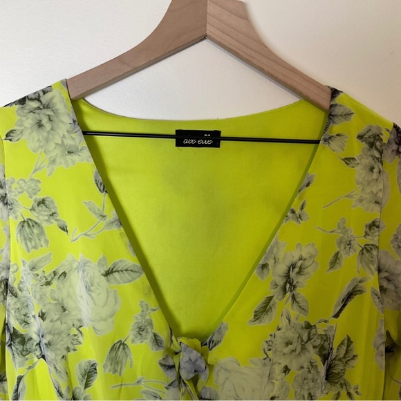 Dee Elle Romper | Lime Green | Floral | Long Sleeve | M - Picture 7 of 8